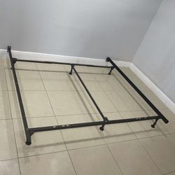 Metal Bed Frame Adjustable To Queen/King/Cal King Size Holds Up To 2000 lb. Distributed Weight 70” L. Delivery Available