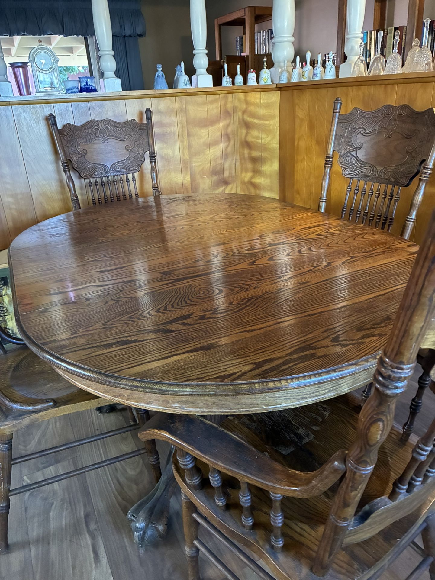 Vintage Oak Table + 4 Chairs & Leaf