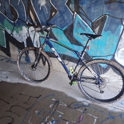 27.5 Gt Agressor Mens Mountain Bike 