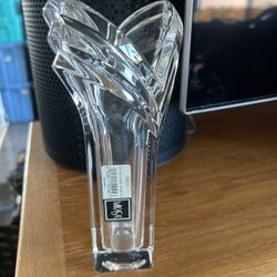 Crystal Vase, Cascading V-Shape By Mikasa