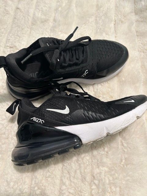 Nike Woman 7.5