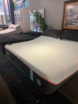 🔥tempur luxe breeze firm king adjustable set $1900🔥