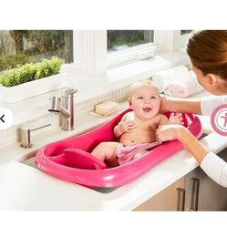The First Years Sure Comfort Deluxe Newborn-to-Toddler Tub with Sling

