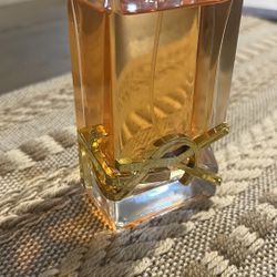 Women’s Perfume ( Pending)