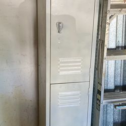 Lockers -double Stacked Metal Gym Lockers