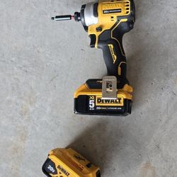 Dewalt Drill, 2 5AH photos 