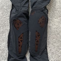 Pearl Izumi Elbow Pads – Medium – Like New