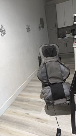 Con air Massaging chair