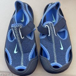 Nike Water Shoes