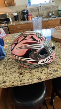 Women’s motorcycle helmet