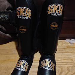 Sks Shin guards (black) Large 