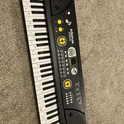 Keyboard piano