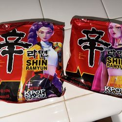 Huntrix Ramen packs
