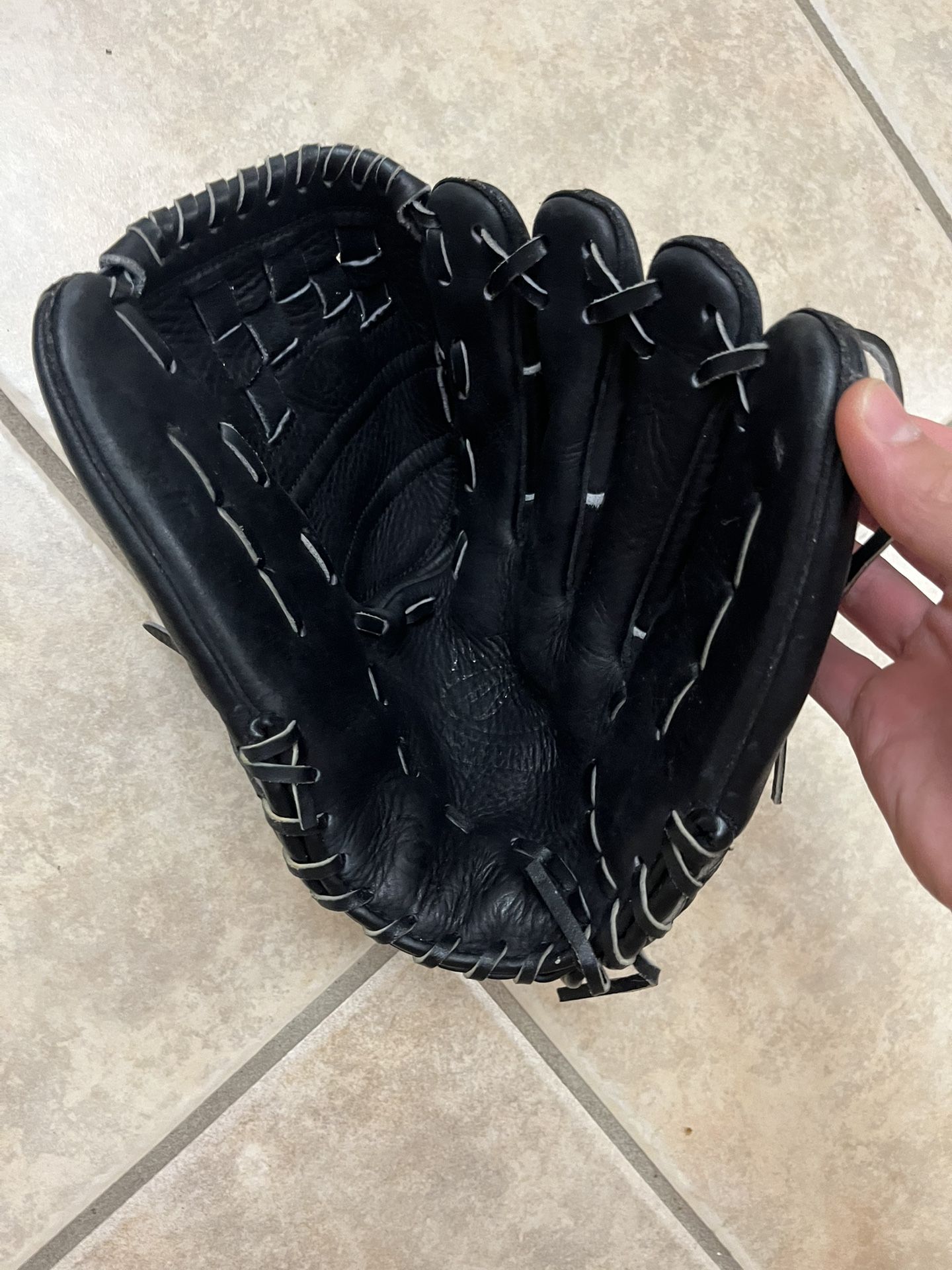 Black Righty Rawlings Glove