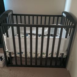 Mini Crib 