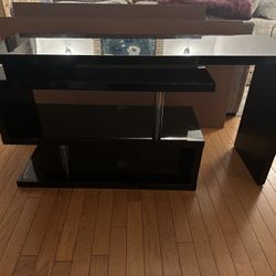 Versatile Black Glossy Desk/Vanity