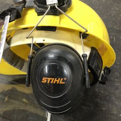 FACE AND HEAD PROTECTIVE HELMET