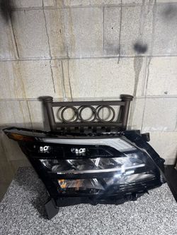Nissan Pathfinder 2022-2025 Right Passenger Side Headlight