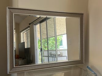 Decorative mirror