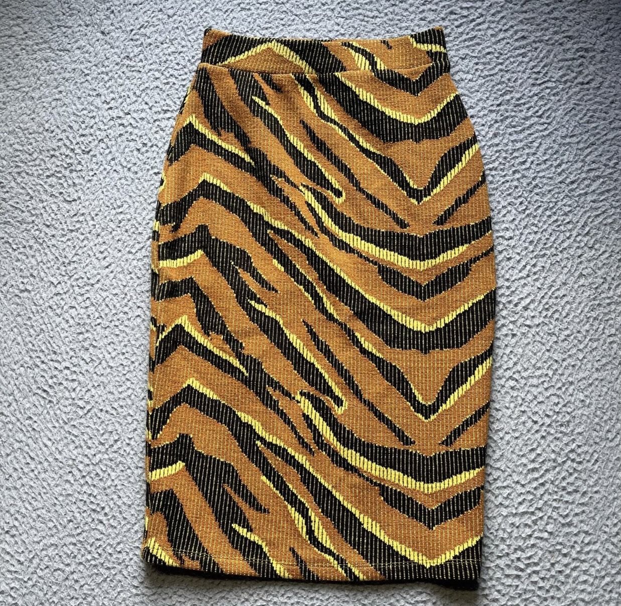 FREE PEOPLE Pencil Skirt Womens Size XS Knitted Casual Office Tiger Striped