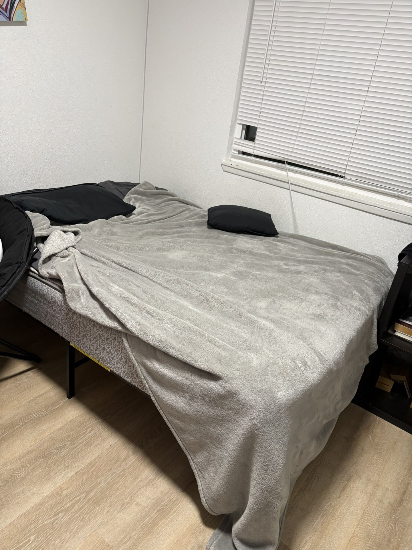 Full Size Mattress & Boxspring