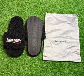 Balenciaga Black slides Size 11