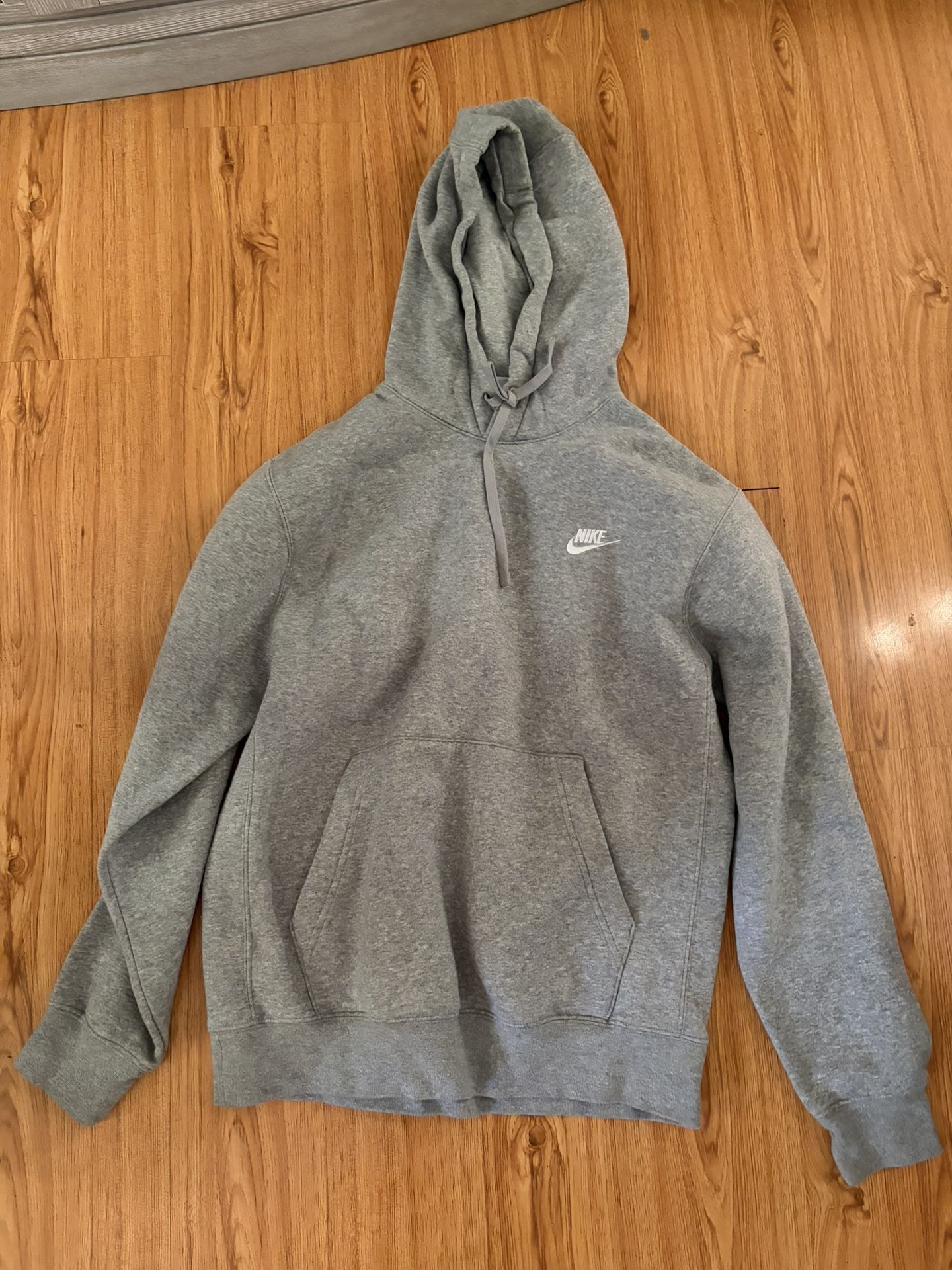 nike hoodie small