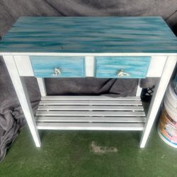 Beautiful Side Table. Working Project. Must Go. 