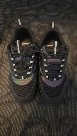 Dior b22