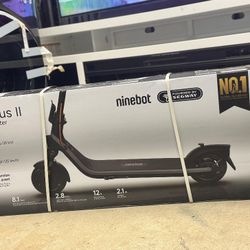 Ninebot E2 plus II ekickscooter 15.5 range 15.5mph 