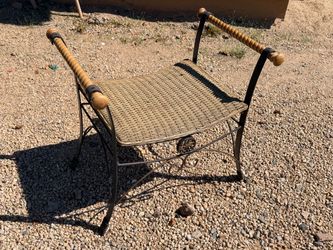 Wrought Iron Wicker Patio Bench / Chair (LxWxH: 19” x 27” x 24”)