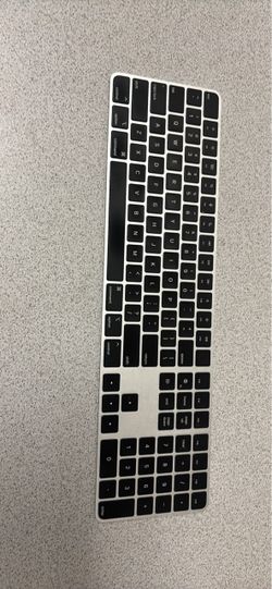 Apple Magic Keyboard Touch ID w/ Numeric Keypad Bluetooth Like New Keyboard