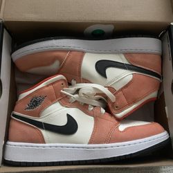 Jordan Mid SE (GS)
