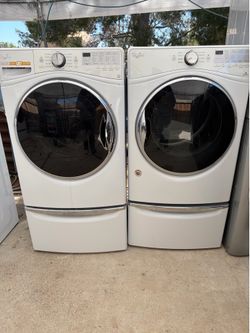 Whirlpool washer and dryer set