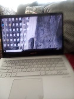 White Asus Laptop  Thumbnail