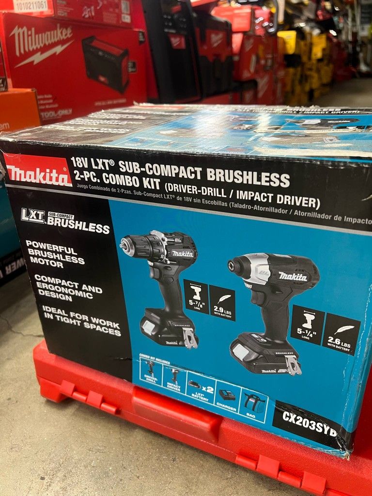 Makita 18V LXT Sub-Compact Lithium-Ion Brushless Cordless 2-piece Combo Kit (Driver-Drill/Impact Driver) 1.5Ah.