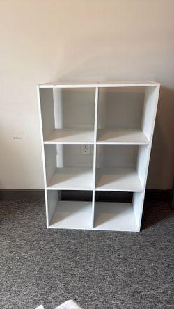 Six slot shelf