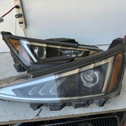 Hyundai Elantra Headlight Oem