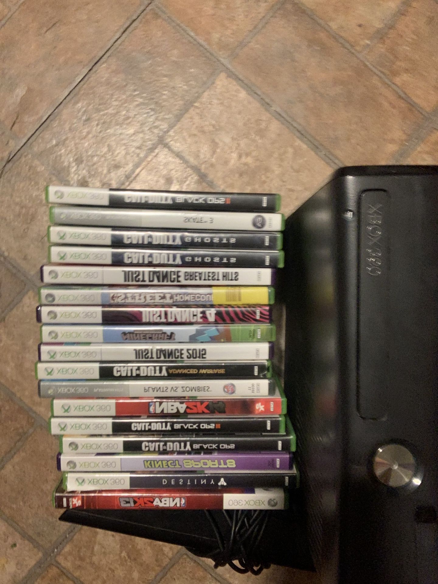 Xbox 360 with games