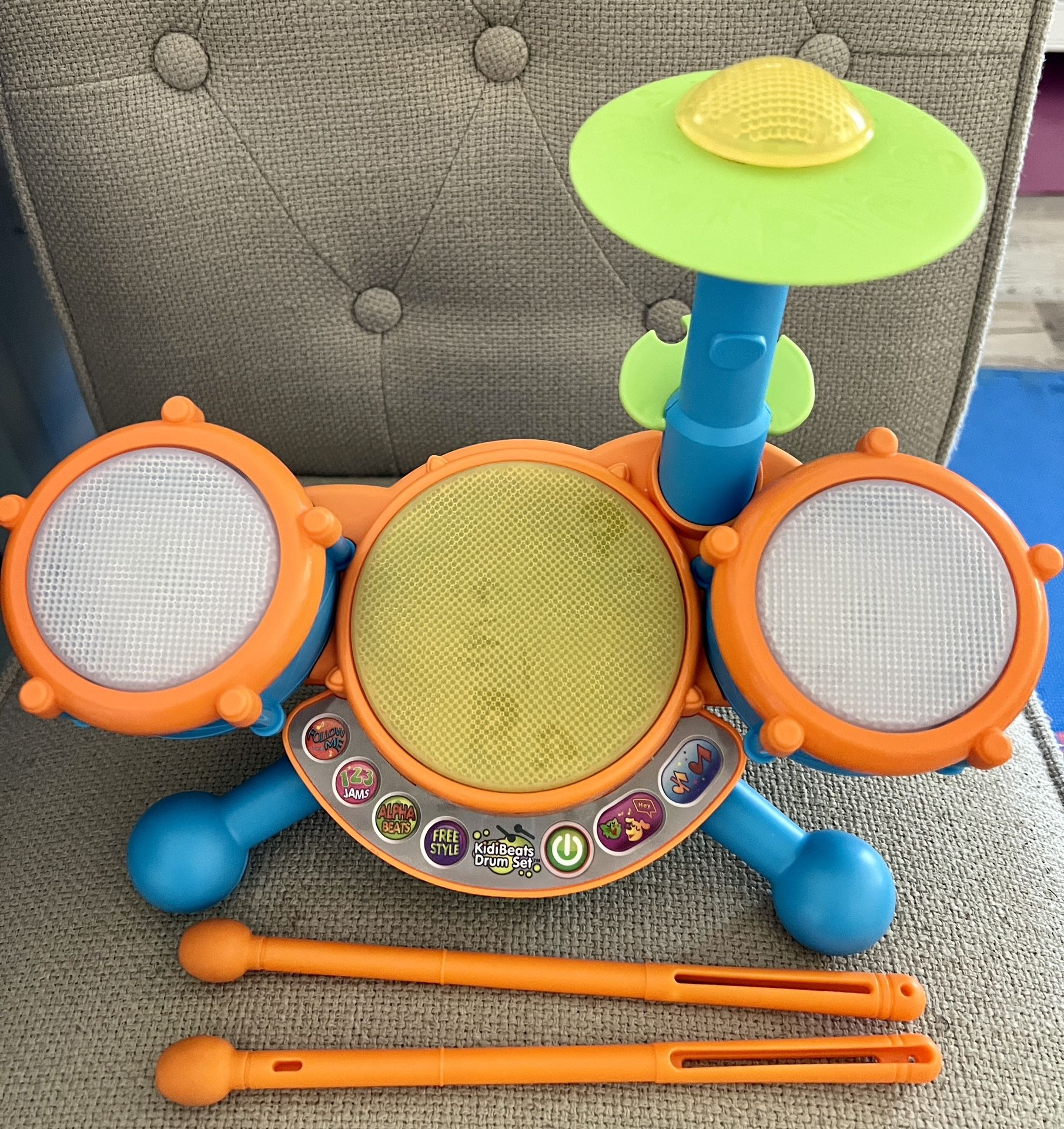 VTech KidiBeats Drum set