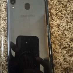 Samsung A20 Cellphone
