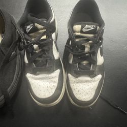 Nike Panda Dunks Size 2y 