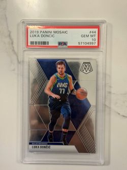 2019-20 Panini Mosaic Luka Dončić #44 Base Set PSA 10 Dallas Mavericks