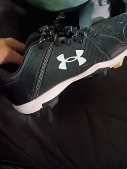 Cleets for girls size 5.5