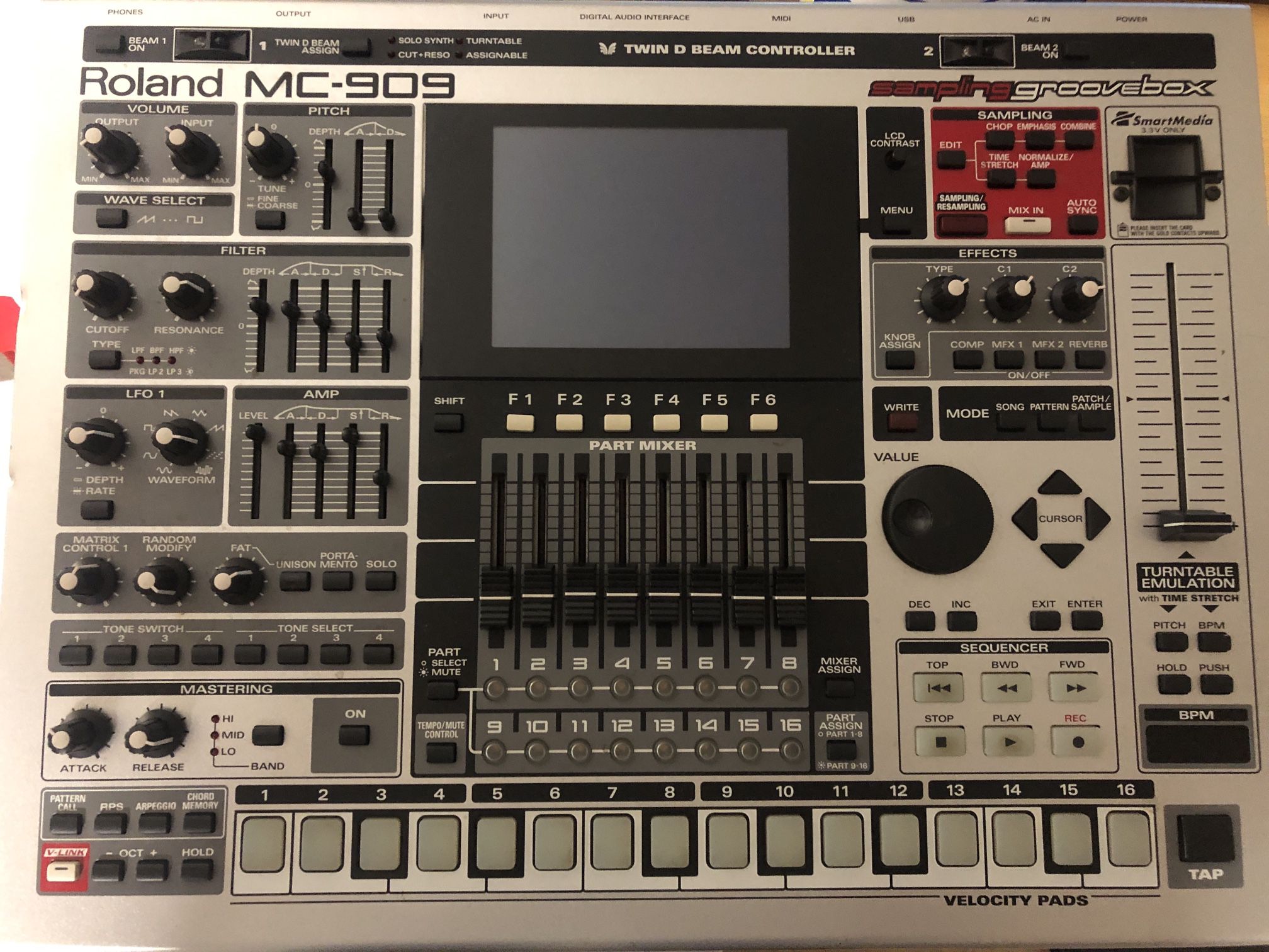 Roland ローランド MC-909 サンプリング グループボックス サンプラー