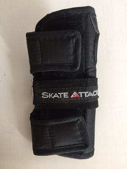 Left wrist (small-med) skate wrist guard