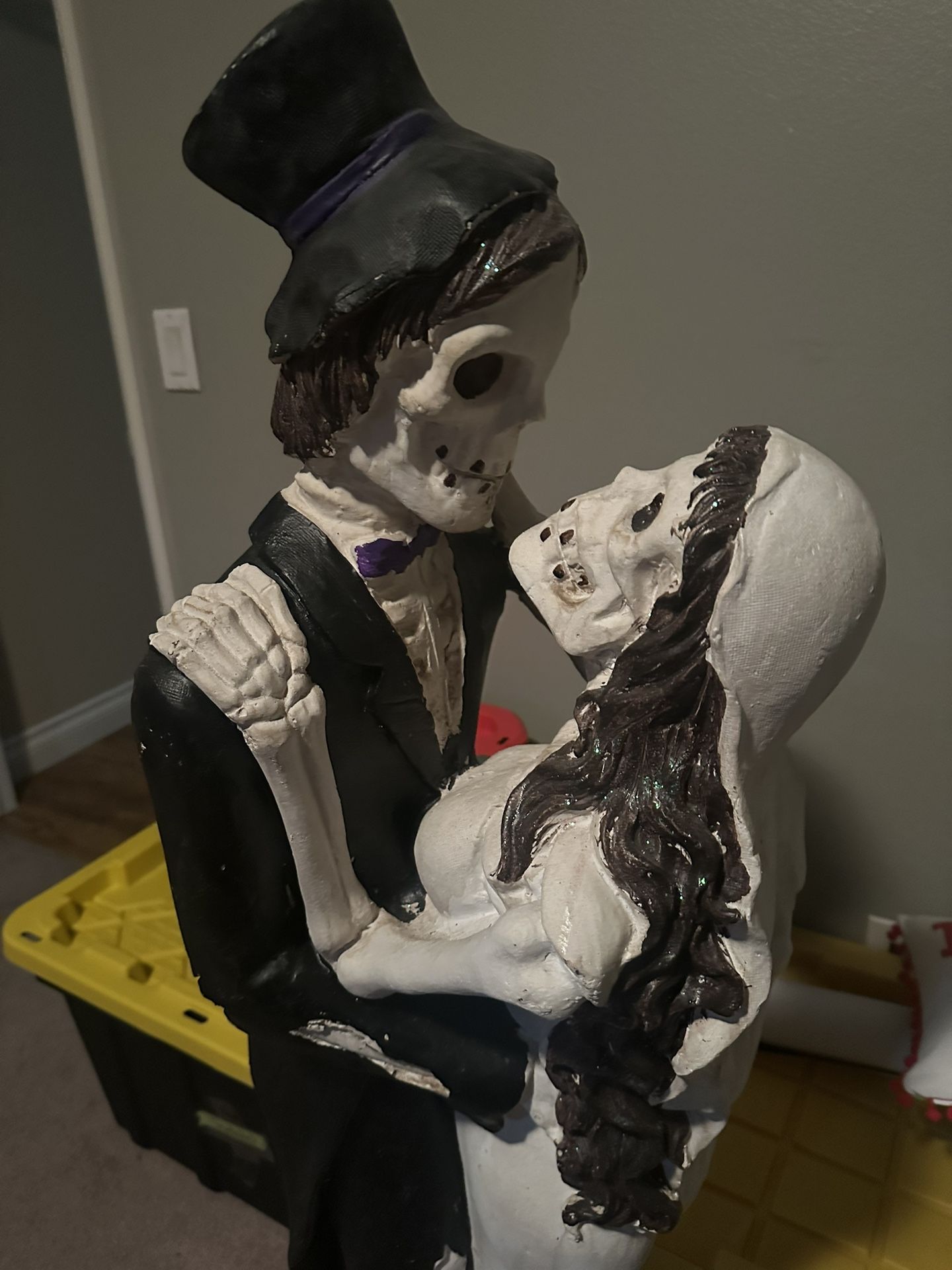 Halloween Skeleton Couple