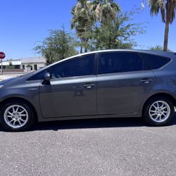 2012 Toyota Prius V