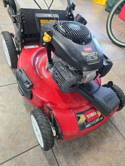 Toro 22in Recycler 149cc gas Lawn Mower