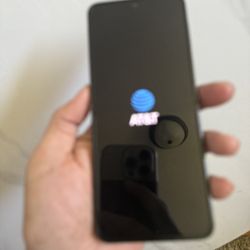 Samsung Zlip 5 ,very Nice.use AT&T Carrier 